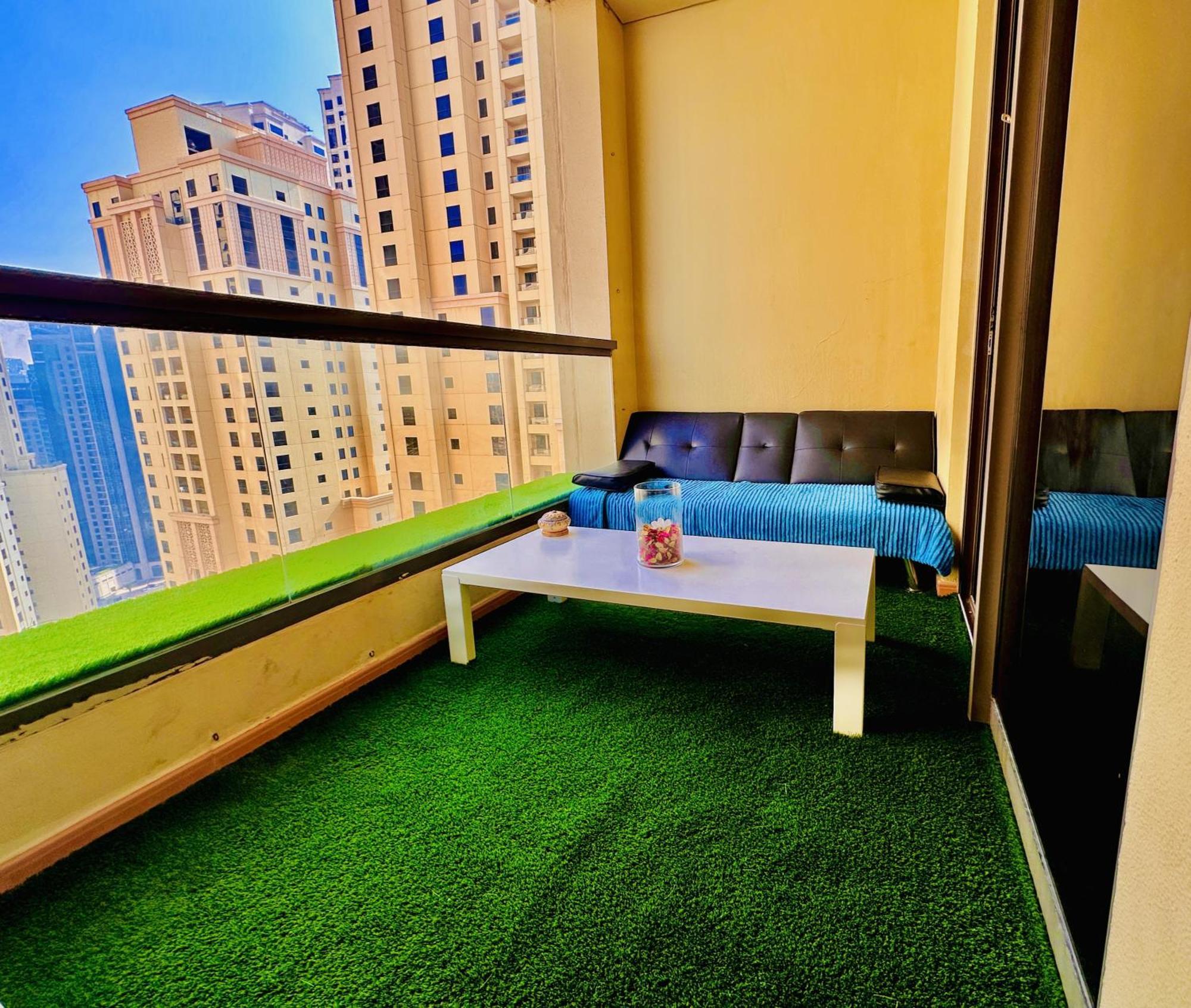 The Aero Hostel دبي المظهر الخارجي الصورة