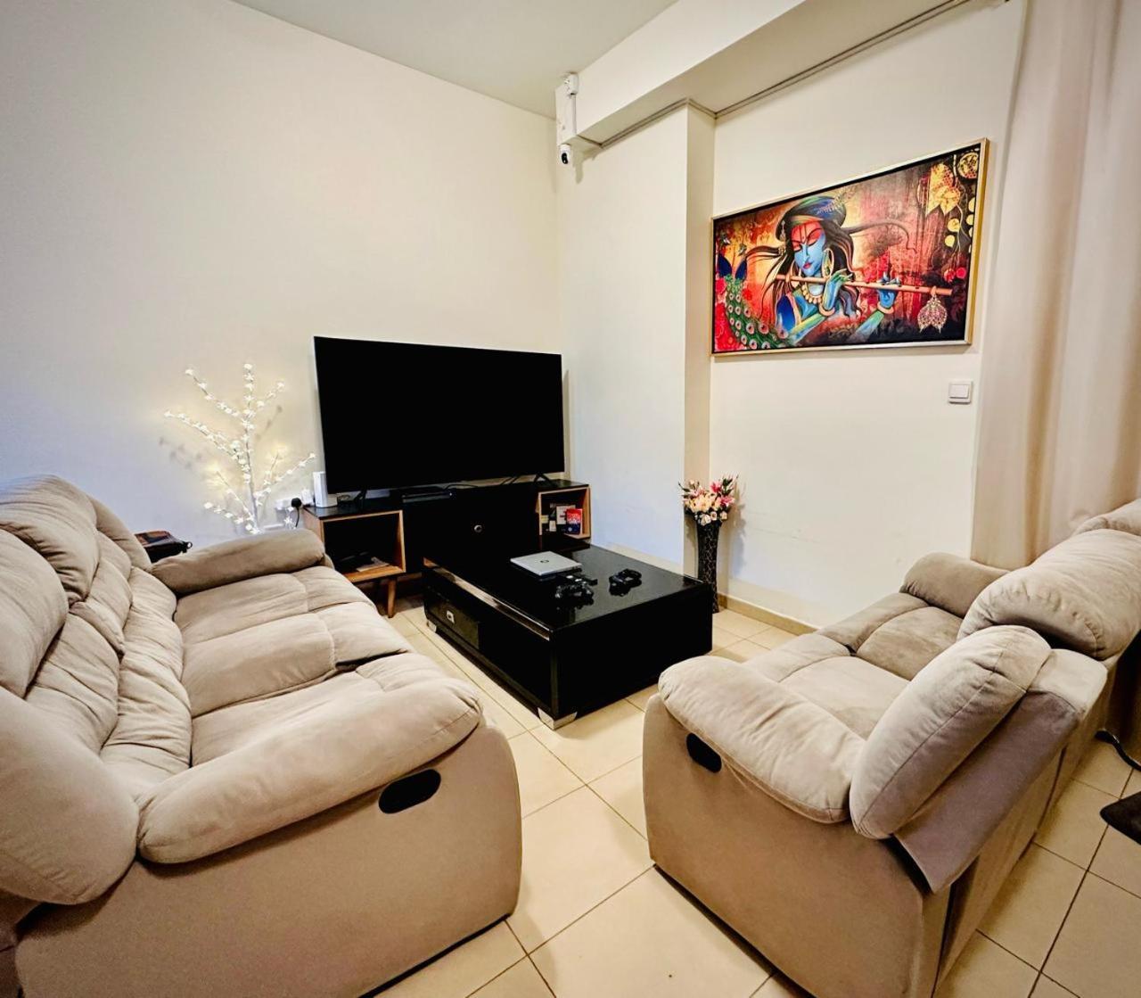 The Aero Hostel دبي المظهر الخارجي الصورة