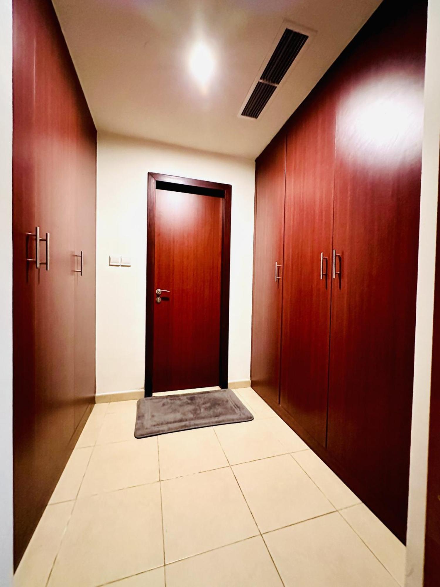 The Aero Hostel دبي المظهر الخارجي الصورة